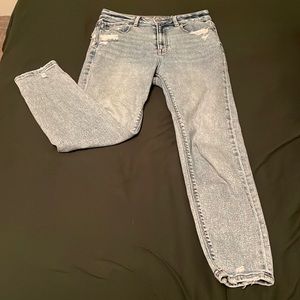 American Eagle distressed jeans